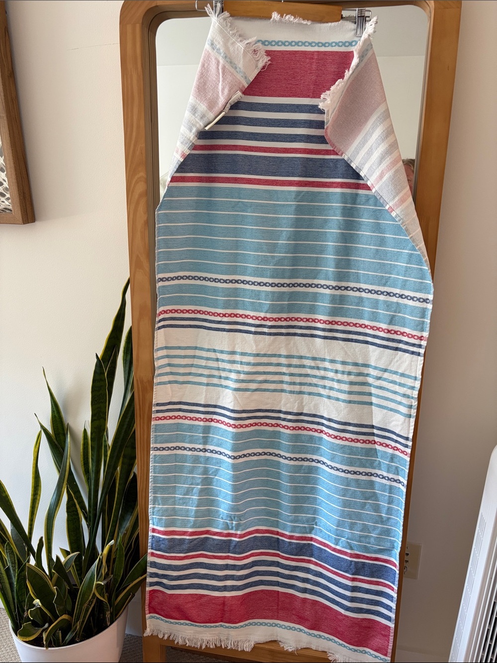 Turkish 100% Cotton Bath Towel with stripes
Accent - Picture 4 of 7
